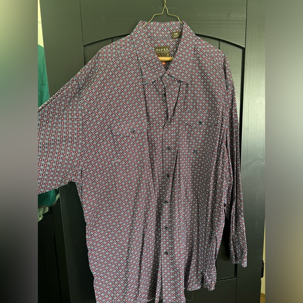 Roper Men's Navy and Red Geometric Shirt - Picture 2 of 3